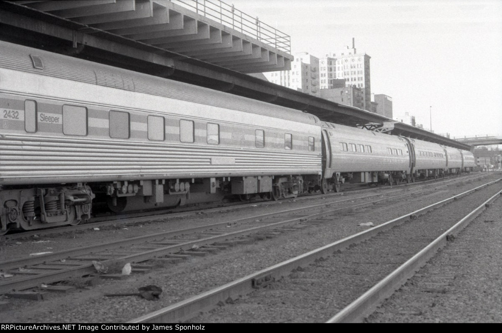 Amtrak 2432
